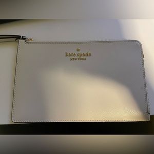 Staci Zip Wristlet